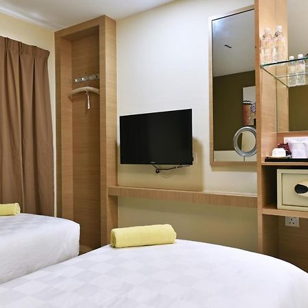 Hotel Mornington Bukit Permata Lumut Exterior photo