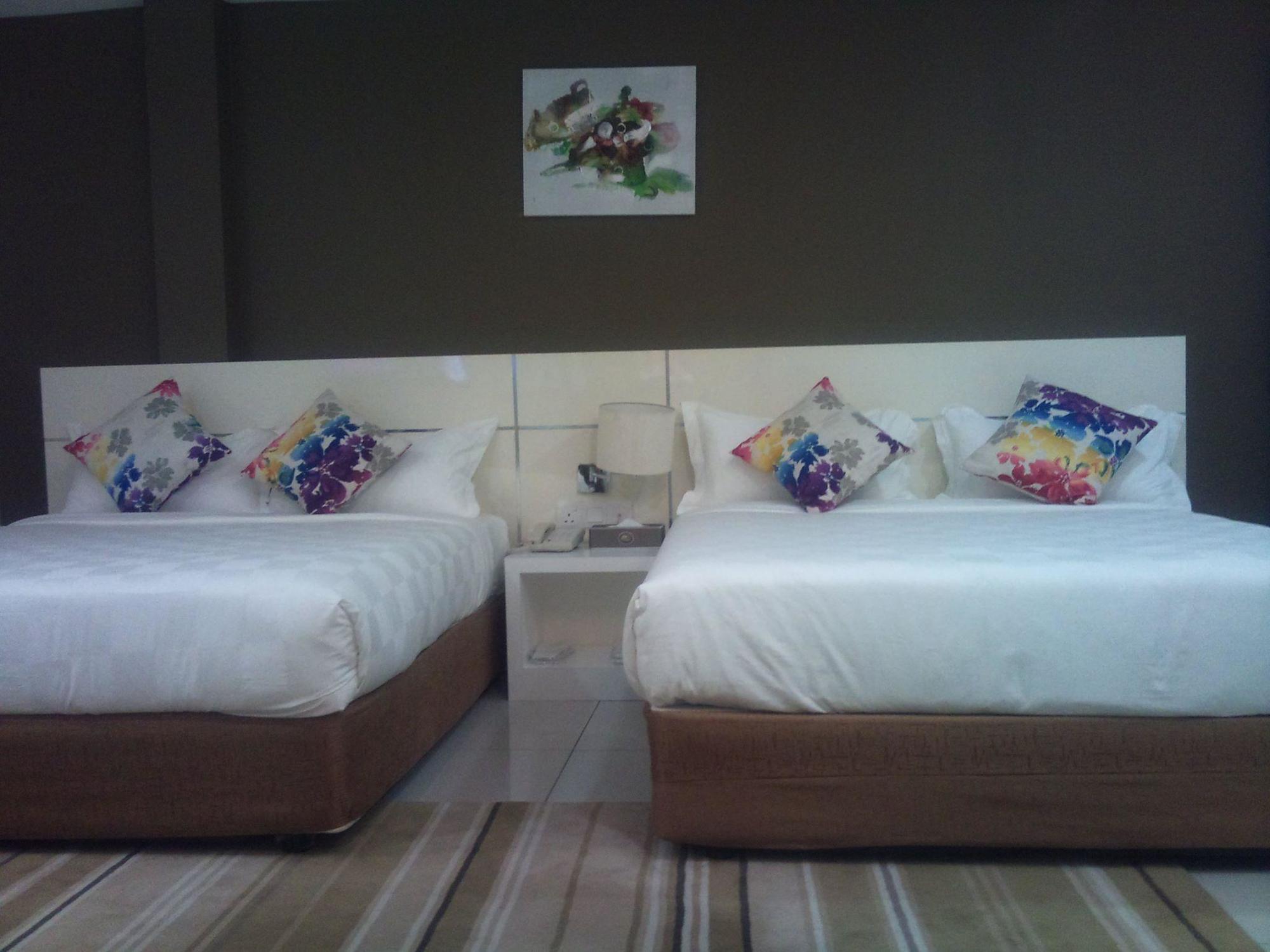 Hotel Mornington Bukit Permata Lumut Exterior photo