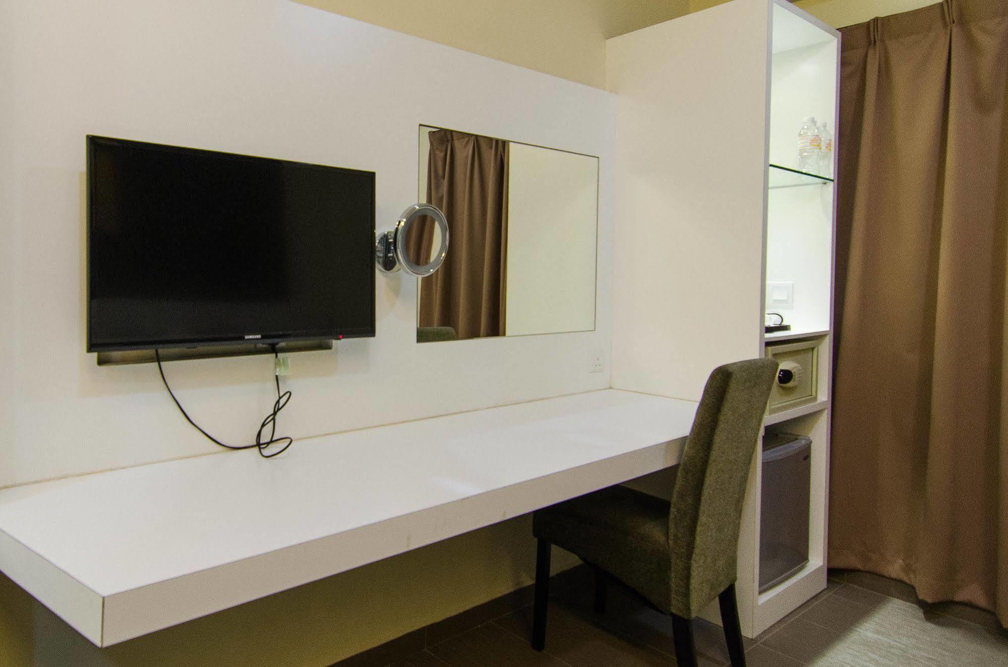 Hotel Mornington Bukit Permata Lumut Exterior photo