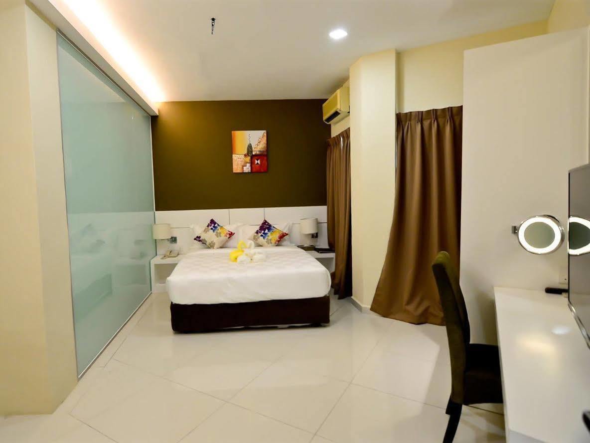 Hotel Mornington Bukit Permata Lumut Exterior photo