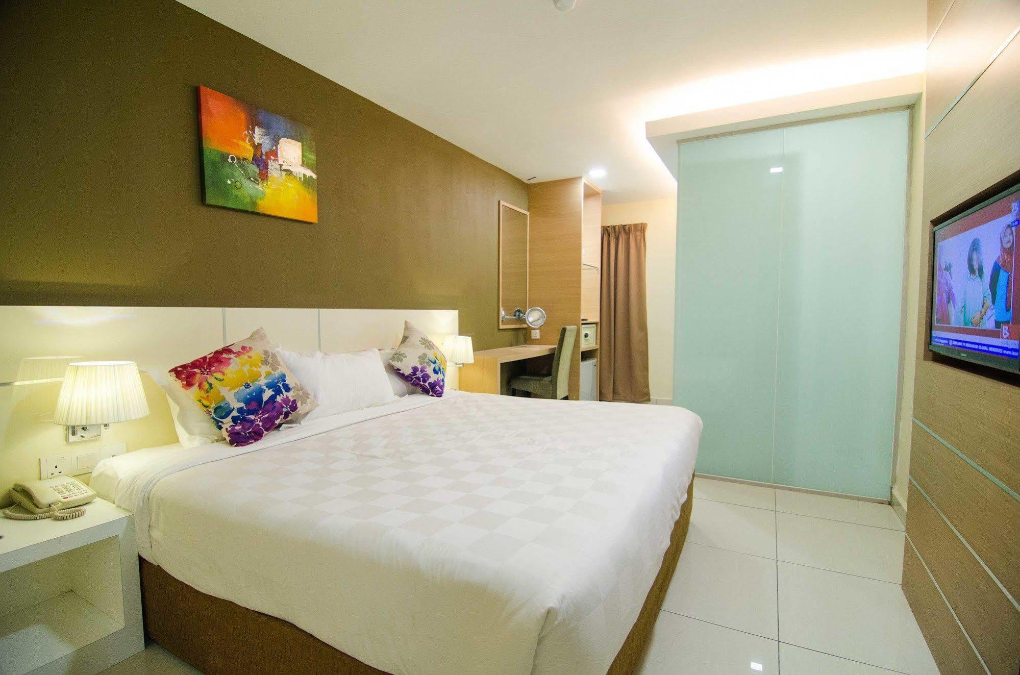 Hotel Mornington Bukit Permata Lumut Exterior photo