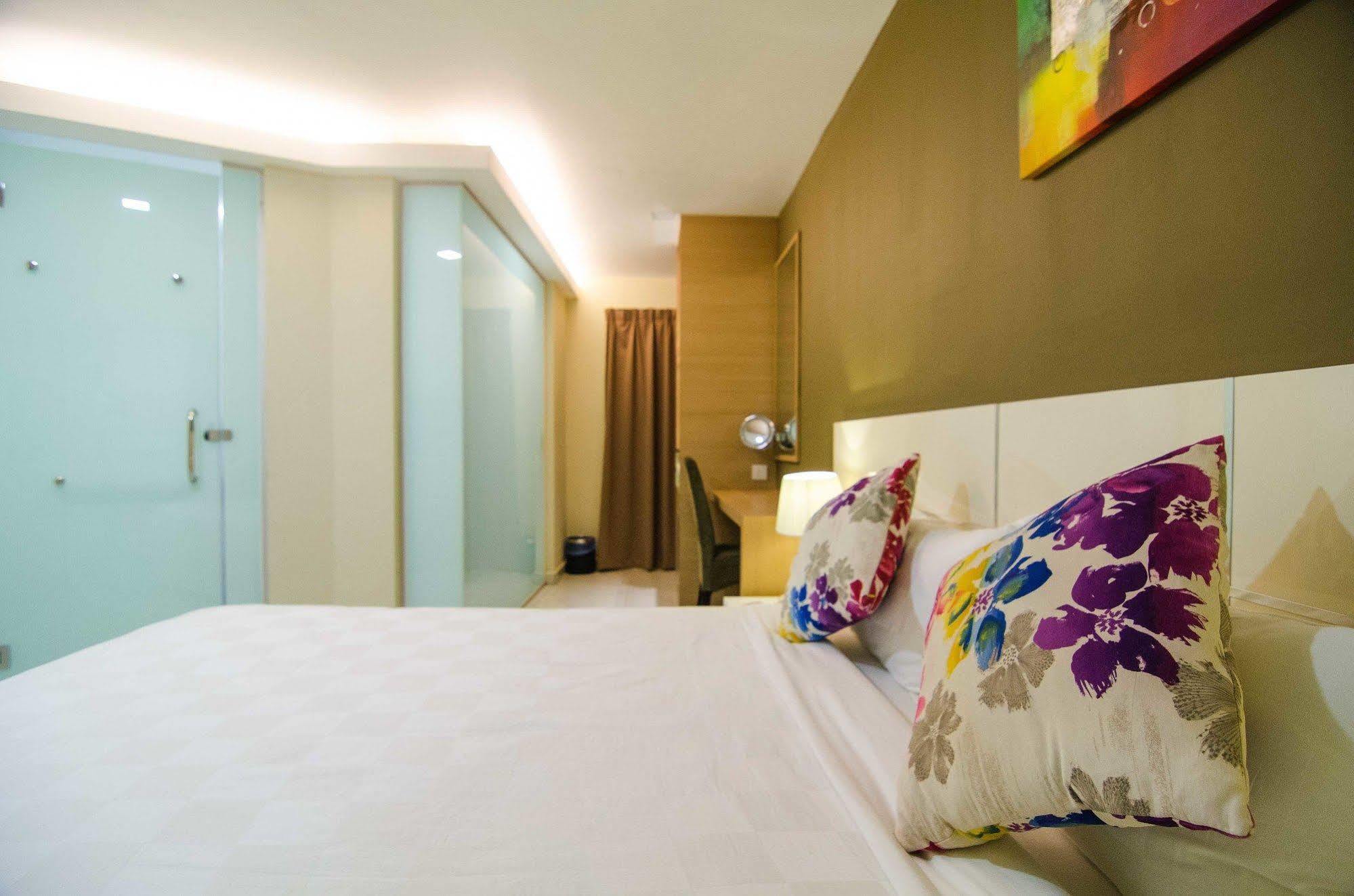 Hotel Mornington Bukit Permata Lumut Exterior photo