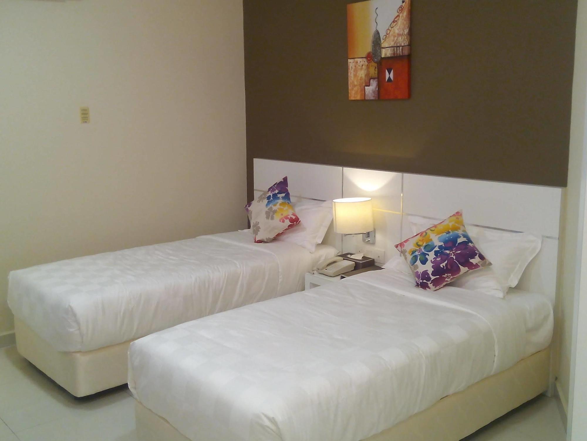 Hotel Mornington Bukit Permata Lumut Exterior photo