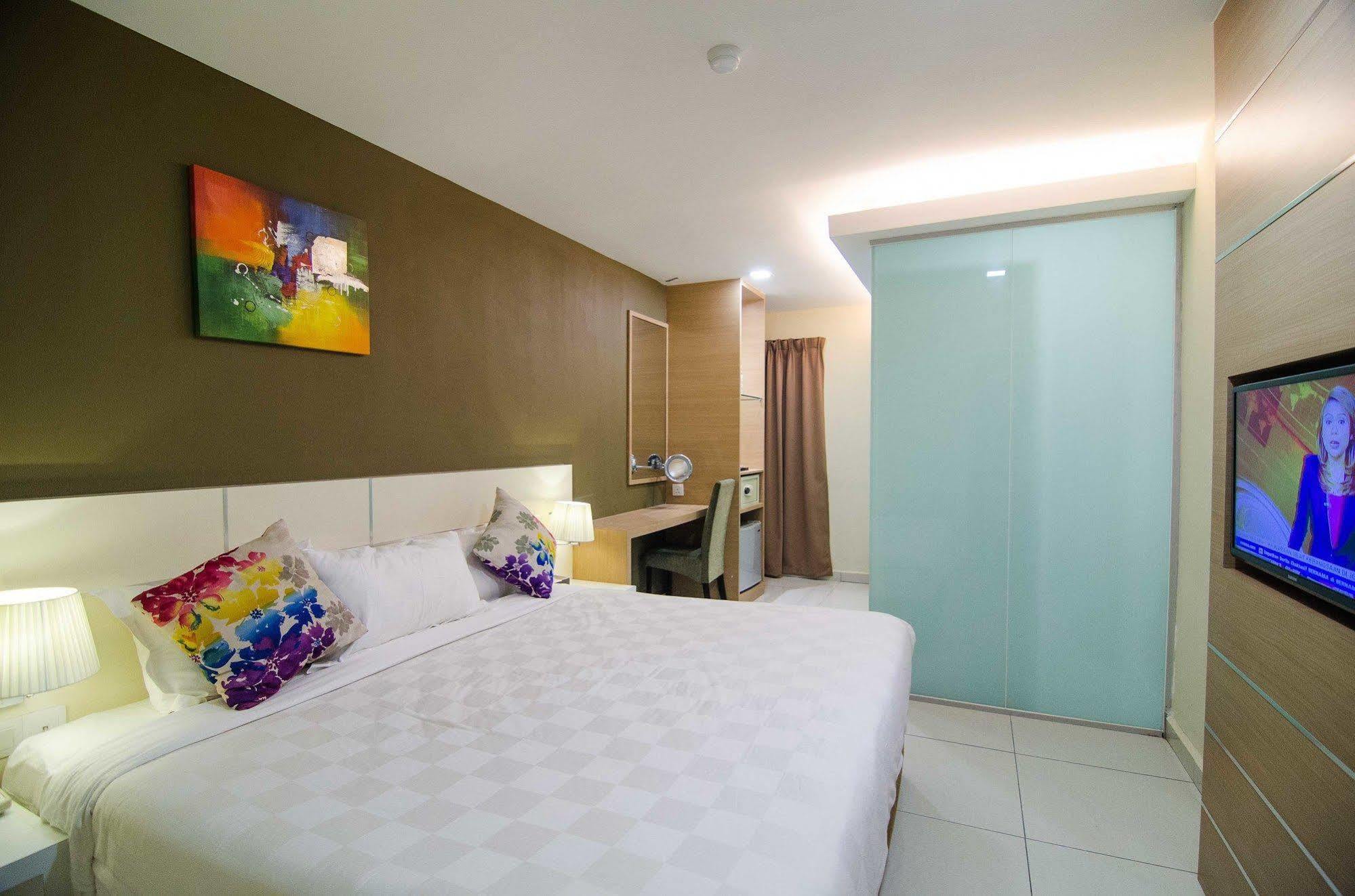 Hotel Mornington Bukit Permata Lumut Exterior photo
