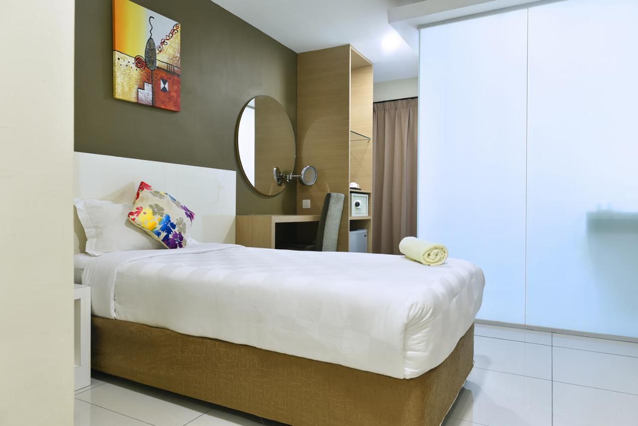 Hotel Mornington Bukit Permata Lumut Exterior photo